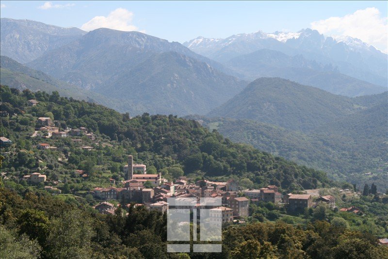 TERRAIN VICO: A 200m DU VILLAGE