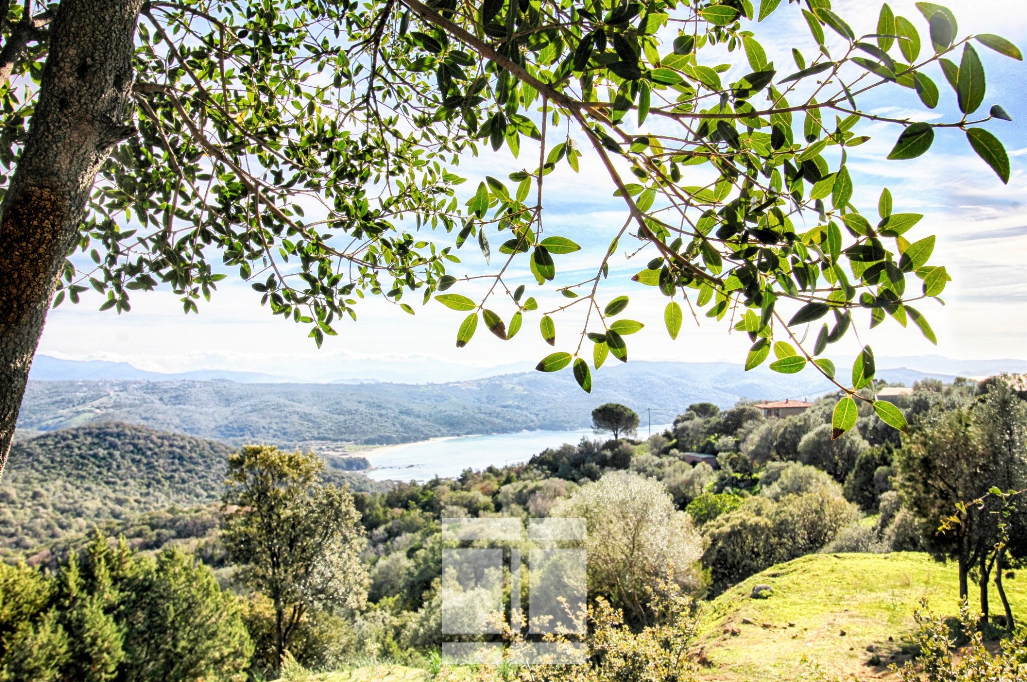 COTI CHIAVARI - GRAND TERRAIN VUE MER