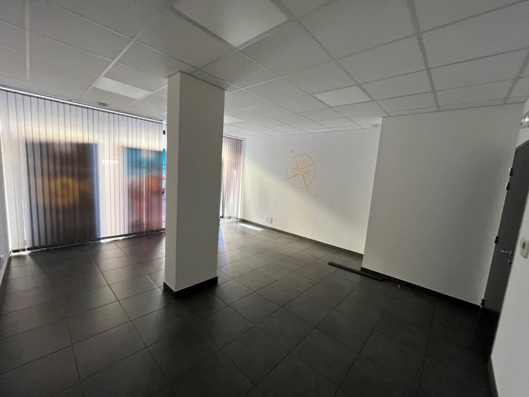 BUREAU ESPACE ALBAN AJACCIO