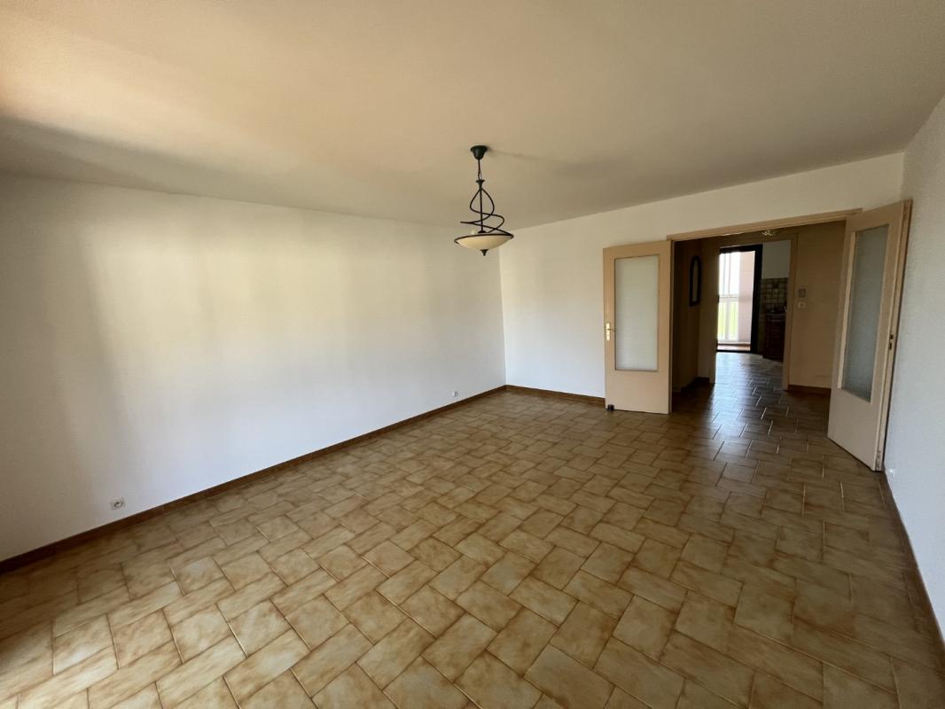 F3 RESIDENCE LA PINEDE BT D AVENUE DU MONT THABOR AJACCIO