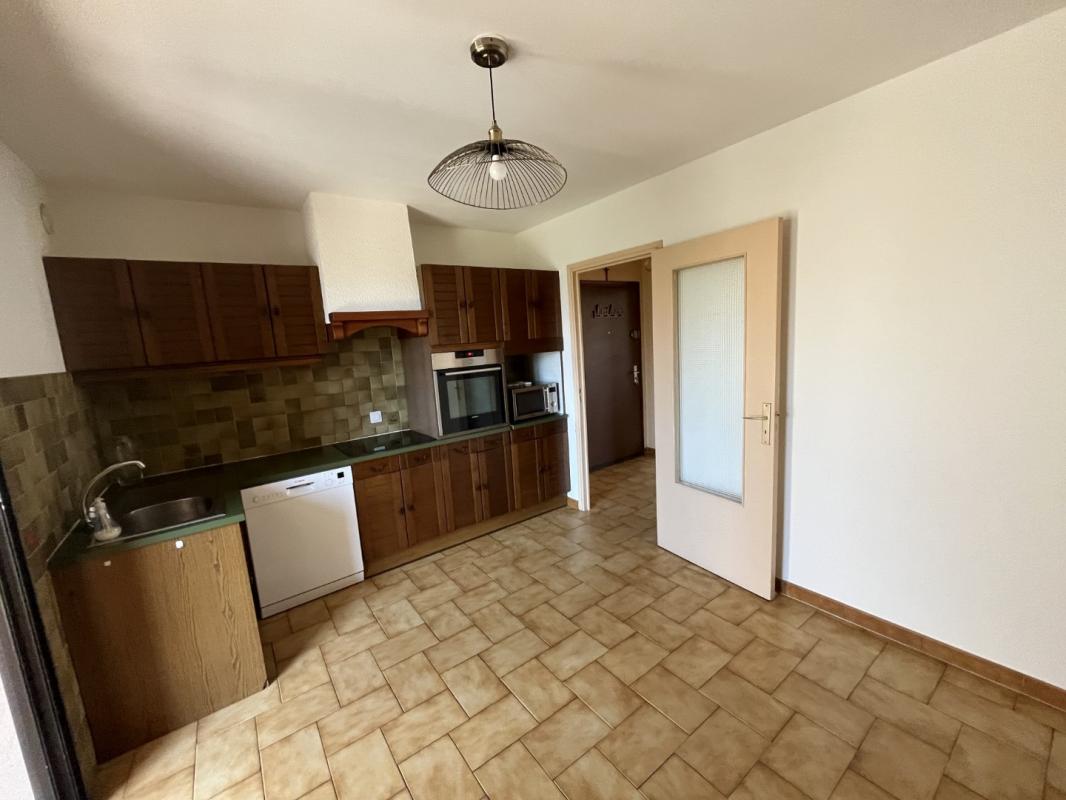 F3 RESIDENCE LA PINEDE BT D AVENUE DU MONT THABOR AJACCIO