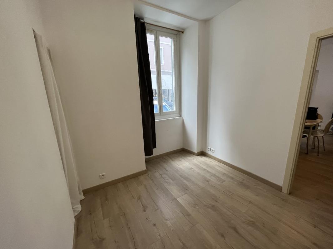 F1 5 RUE COMTE BACCIOCHI AJACCIO