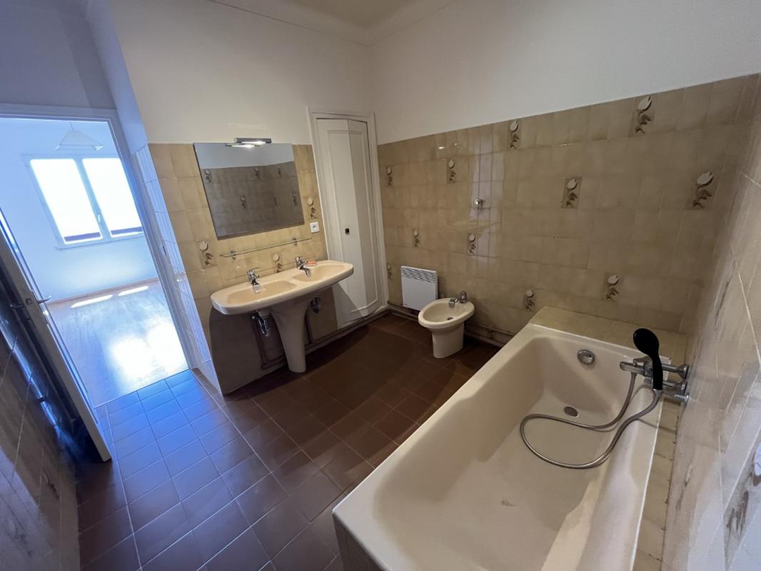 F4 RESIDENCE PASCI PECORA CAMELIA ROUTE DES SANGUINAIRES AJACCIO