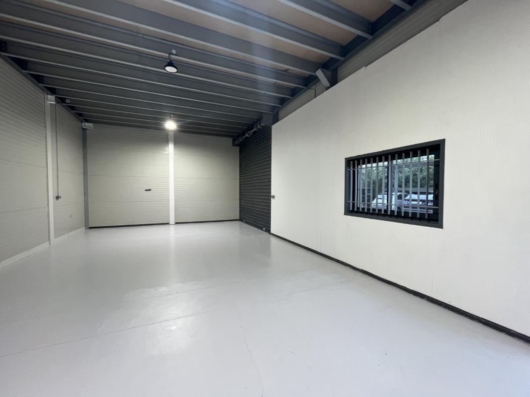Local commercial/professionnel neuf