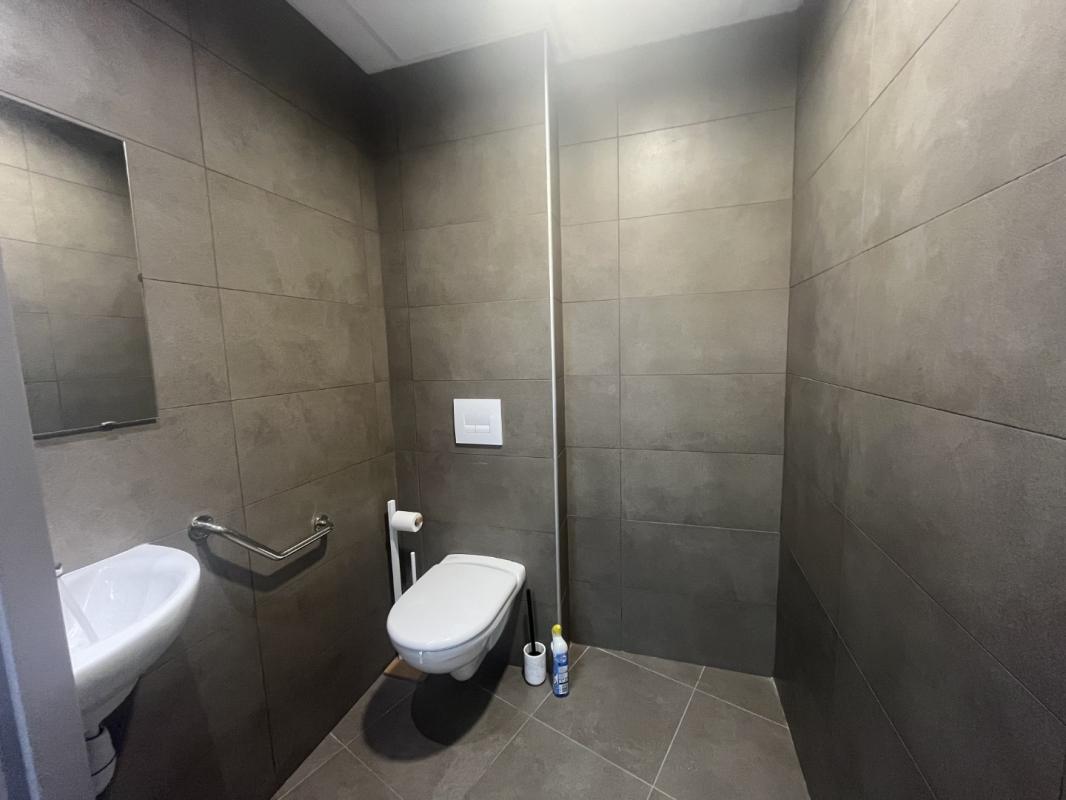 LOCAL PROFESSIONNEL BT C RCE JARDINS DE BODICCIONE AJACCIO