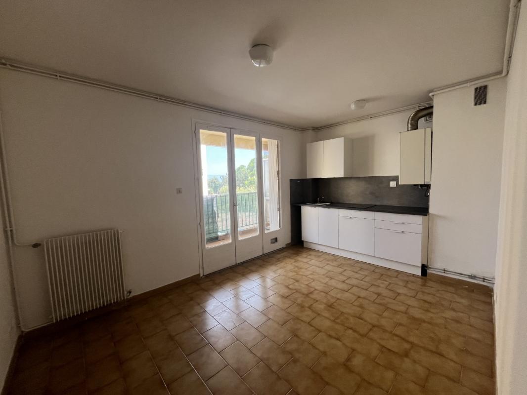 STUDIO RCE PARC AZUR IMMEUBLE ALBATROS AJACCIO