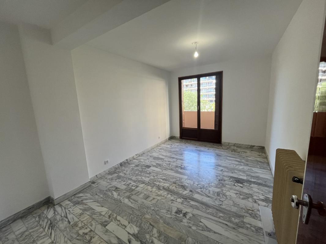 F4 RCE LA GRAVONA BT C1  RUE DES ROMARINS AJACCIO