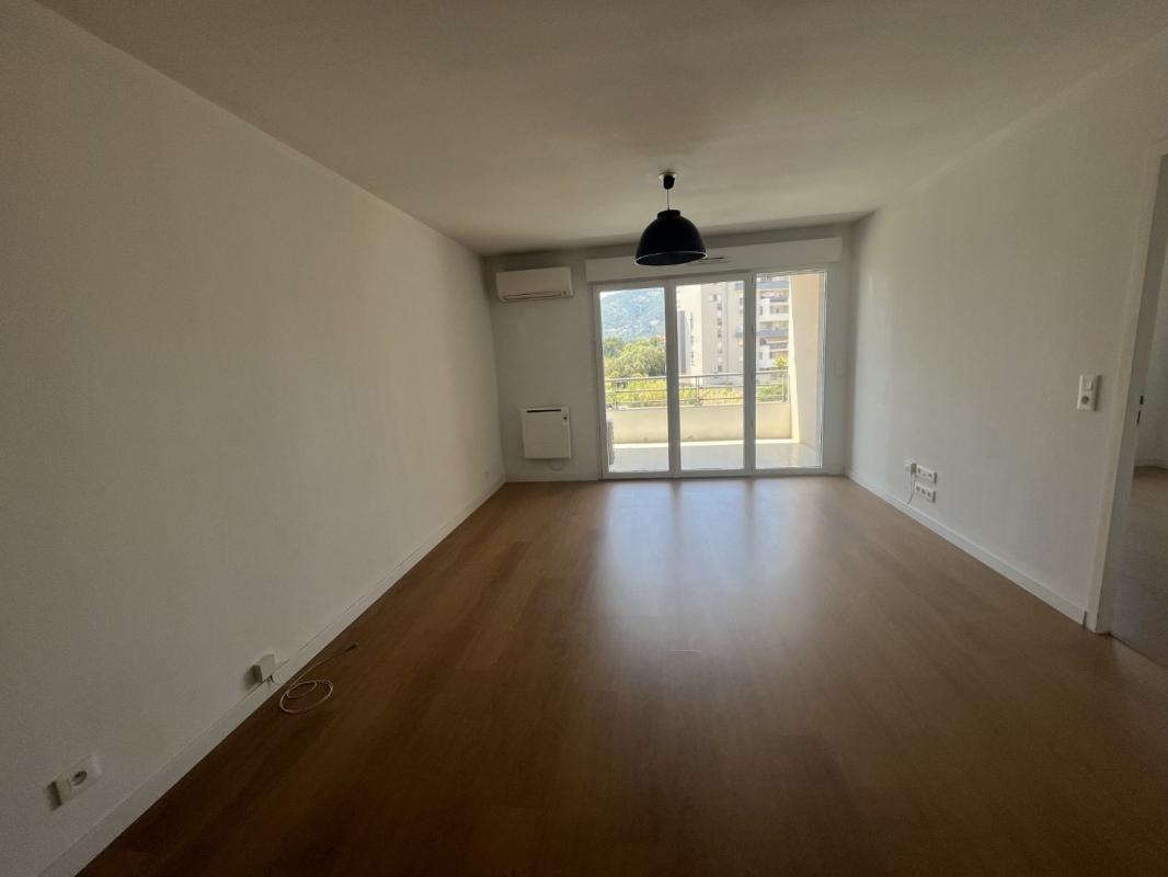 F2 RCE VIVALDI II IMMEUBLE HIVER AJACCIO