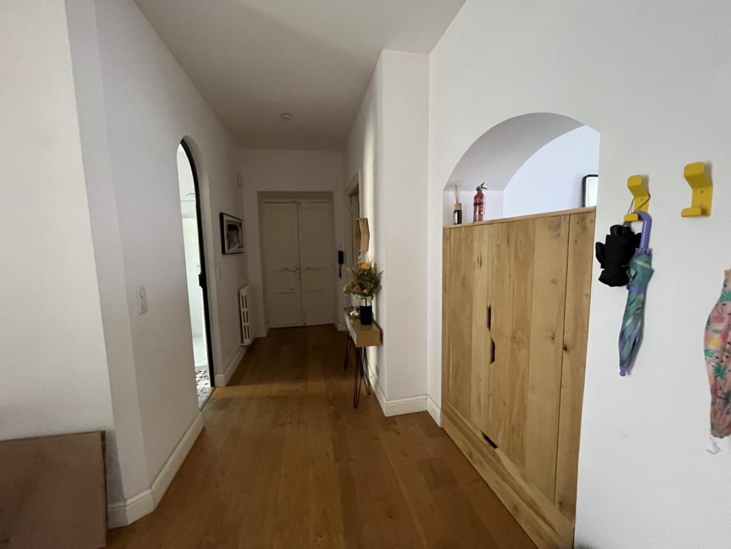 F4 MEUBLE 3 RUE CAPITAINE LIVRELLI AJACCIO