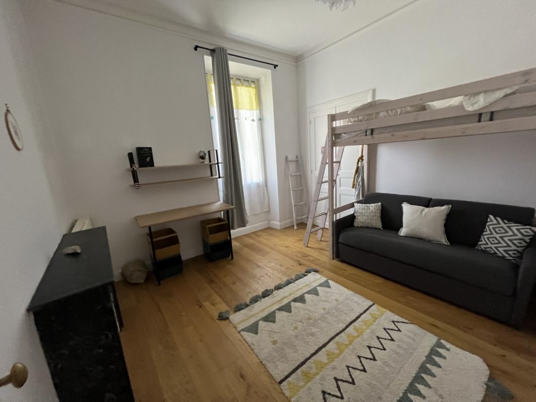 F4 MEUBLE 3 RUE CAPITAINE LIVRELLI AJACCIO