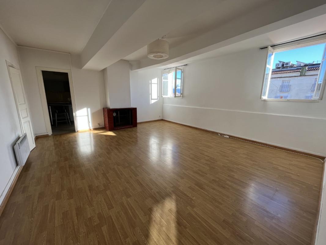 F3 6 RUE EMMANUEL ARENE AJACCIO