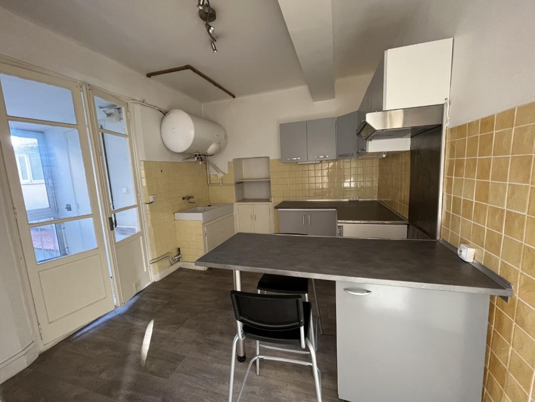 F3 6 RUE EMMANUEL ARENE AJACCIO