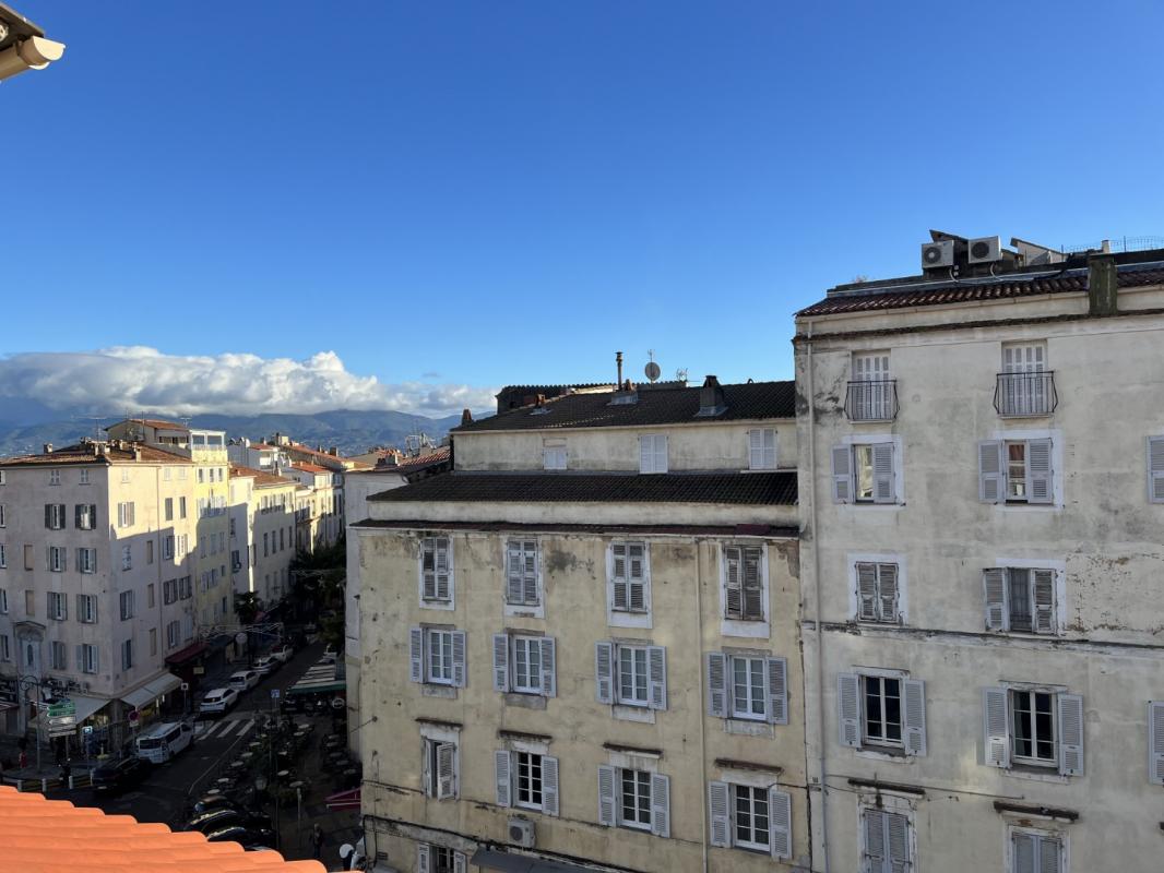F3 6 RUE EMMANUEL ARENE AJACCIO