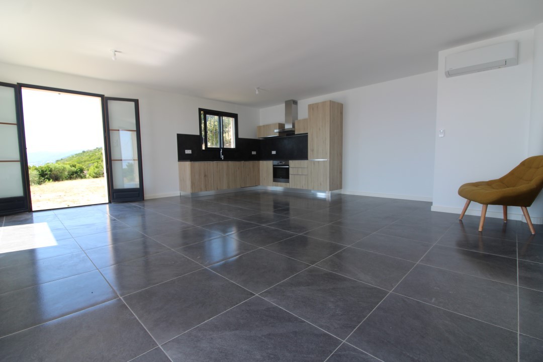 Location maison à Brando