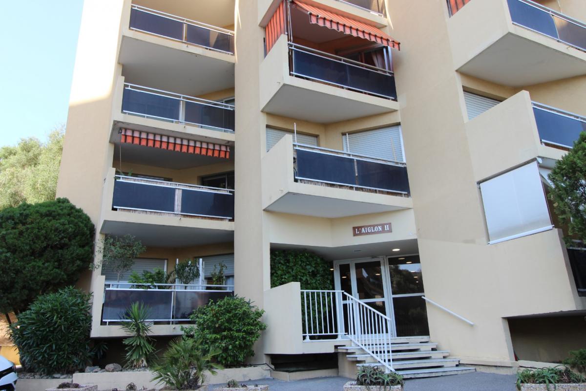 F3 RESIDENCE AIGLON II