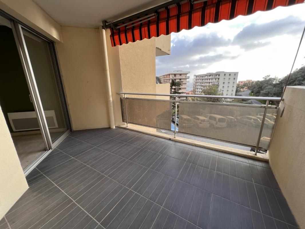 F3 RESIDENCE AIGLON II