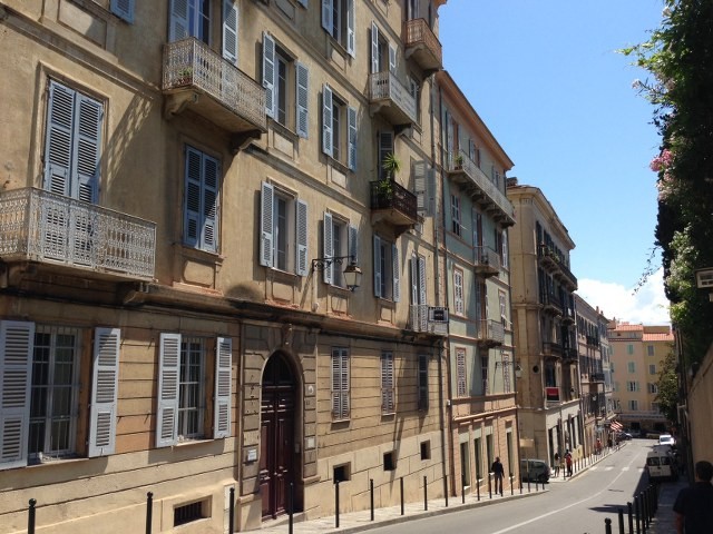 F5 6 RUE SERGENT CASALONGA AJACCIO