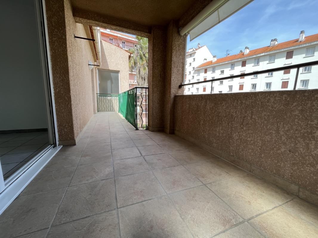 F3 LA CLOSERIE - AVENUE MARECHAL LYAUTEY