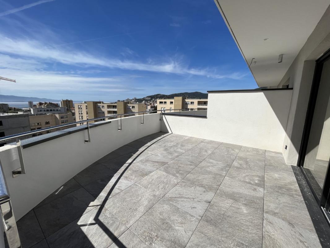 F2 RESIDENCE LES JARDINS DE LA GRAVONA BT D AJACCIO