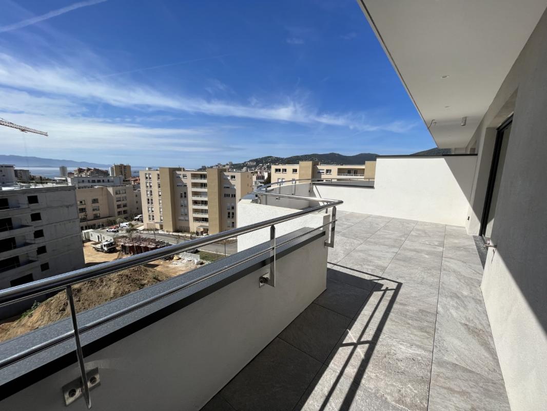 F2 RESIDENCE LES JARDINS DE LA GRAVONA BT D AJACCIO