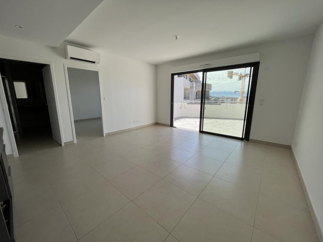 F2 RESIDENCE LES JARDINS DE LA GRAVONA BT D AJACCIO