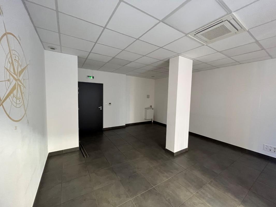 BUREAU ESPACE ALBAN AJACCIO