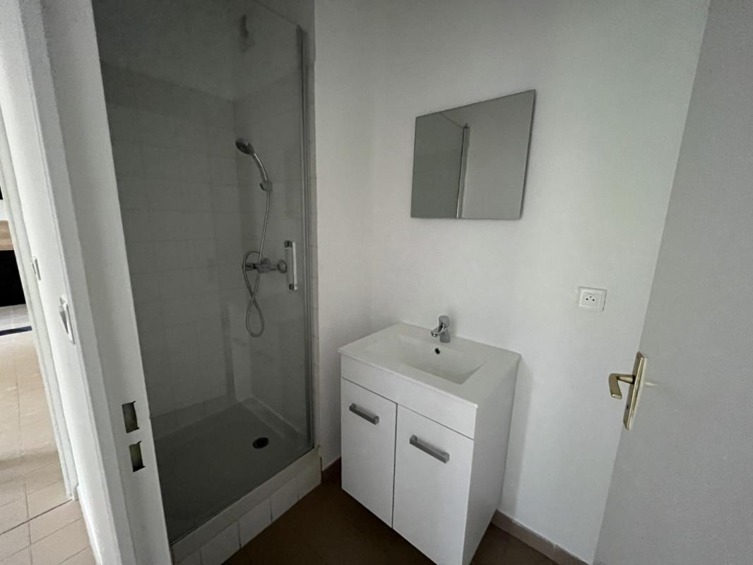 F5 RCE PETRA DI MARE II AVE MARECHAL JUIN AJACCIO
