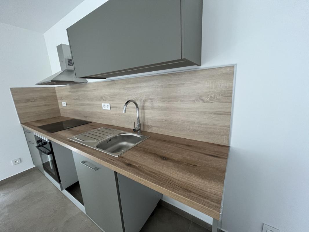 F2 RESIDENCE LES TERRASSES DU STILETTO BT B2  AJACCIO