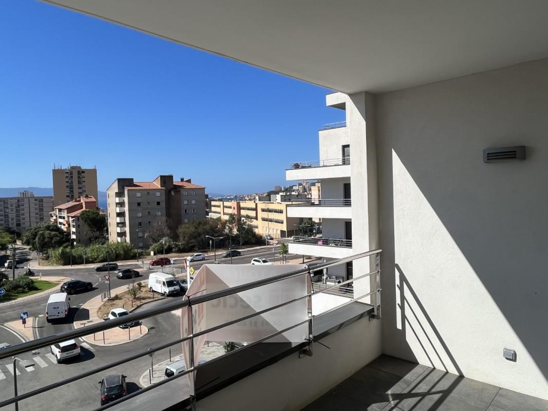 F2 LES JARDINS DE BODICCIONE BT E 4ème AJACCIO