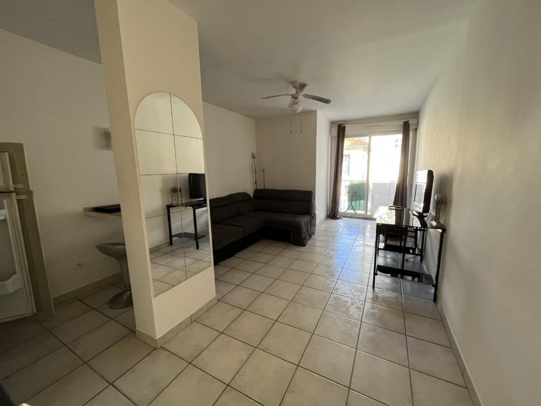 STUDIO MEUBLE RUE PAUL COLONNA D'ISTRIA