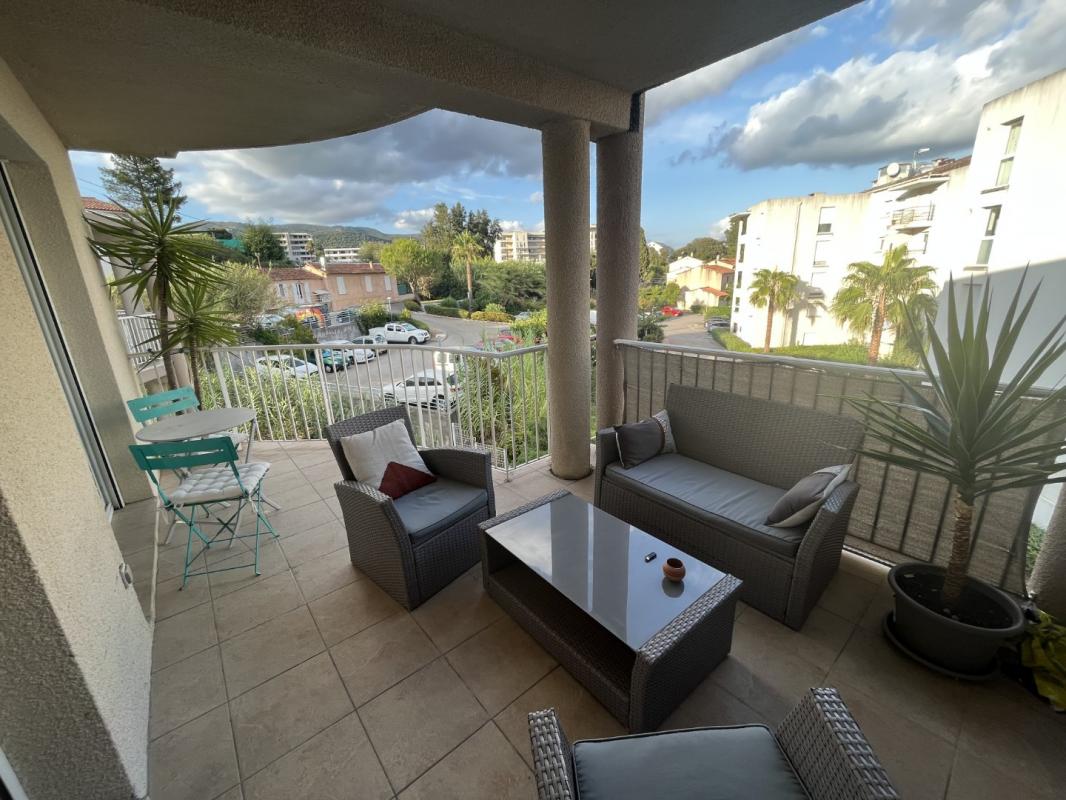 F2 MEUBLE LES TERRASSES DES MILELLI BT C AJACCIO
