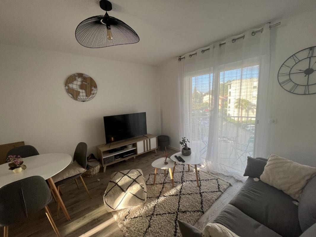 F2 MEUBLE LES TERRASSES DES MILELLI BT C AJACCIO