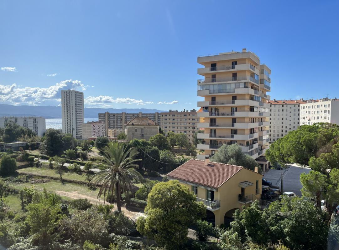F4 RESIDENCE EMPIRE BT C AVENUE MARECHAL LYAUTEY AJACCIO