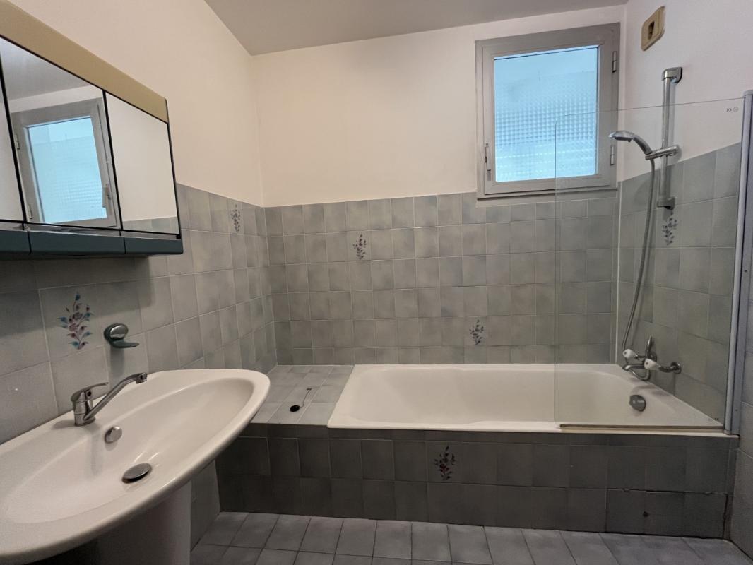 F4 RESIDENCE EMPIRE BT C AVENUE MARECHAL LYAUTEY AJACCIO