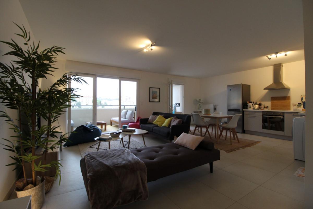 F4 RCE CARRE DE BODICCIONE J1 AVE MARECHAL JUIN AJACCIO