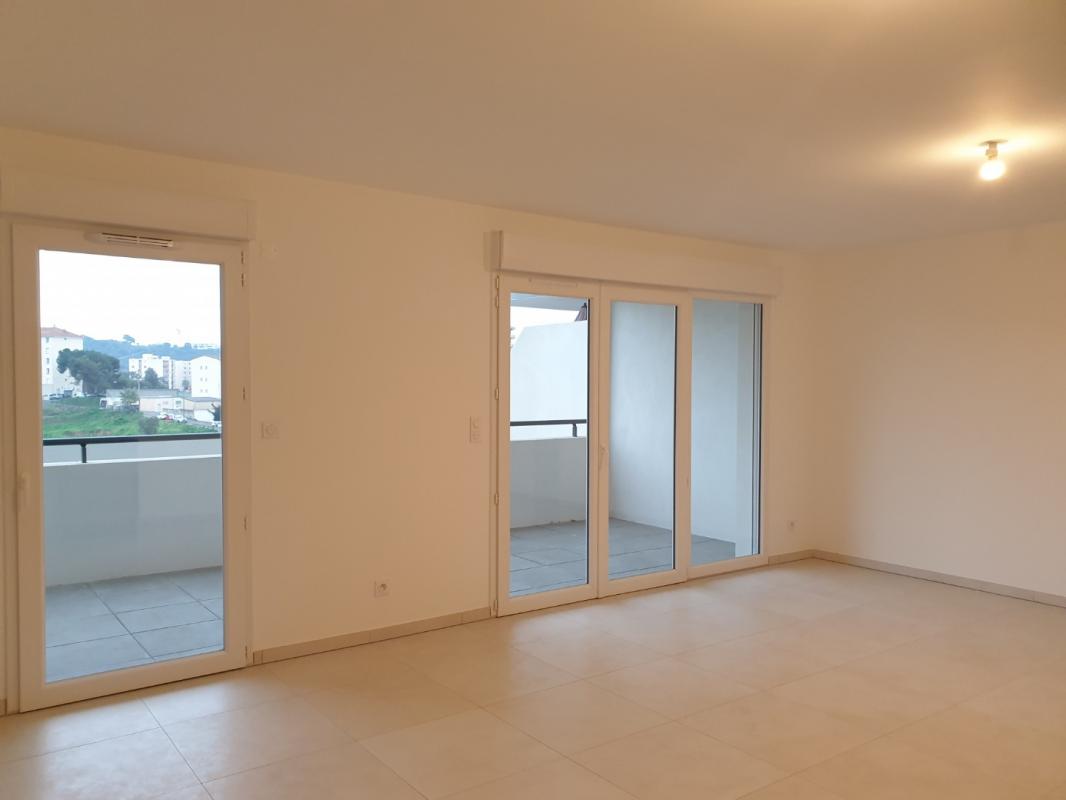F3 RCE CARRE DE BODICCIONE J2 AVENUE MARECHAL JUIN AJACCIO