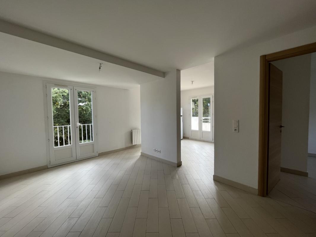 Appartement 2 pièces avec grande terrasse
