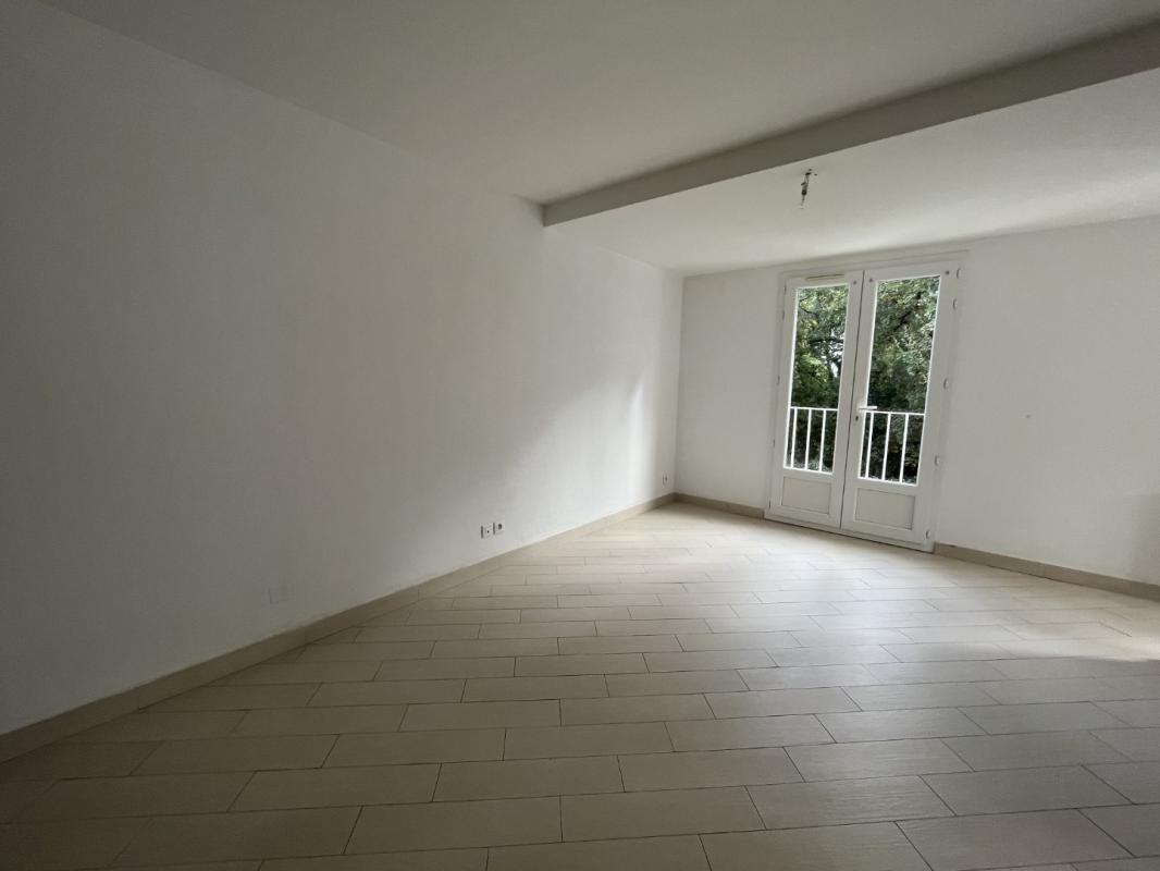 Appartement 2 pièces avec grande terrasse