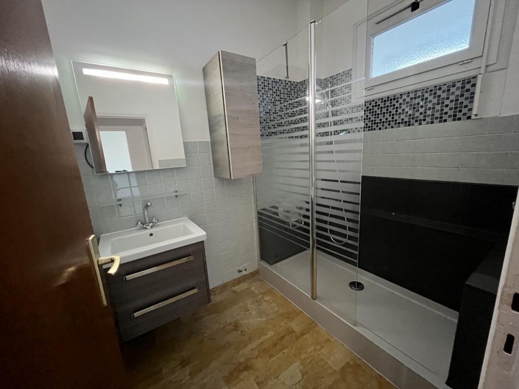 F4 RCE LES AMANDIERS D1 RUE COLONEL BIANCAMARIA AJACCIO