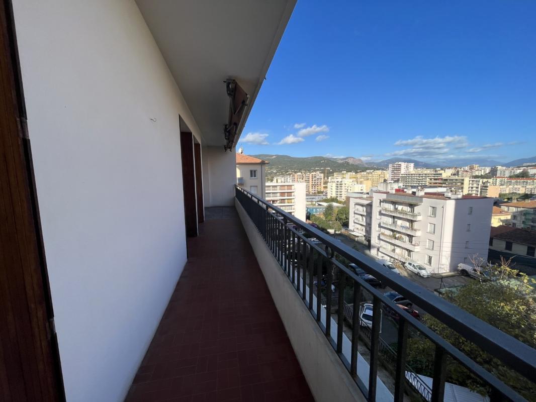 F4 RCE LES AMANDIERS D1 RUE COLONEL BIANCAMARIA AJACCIO