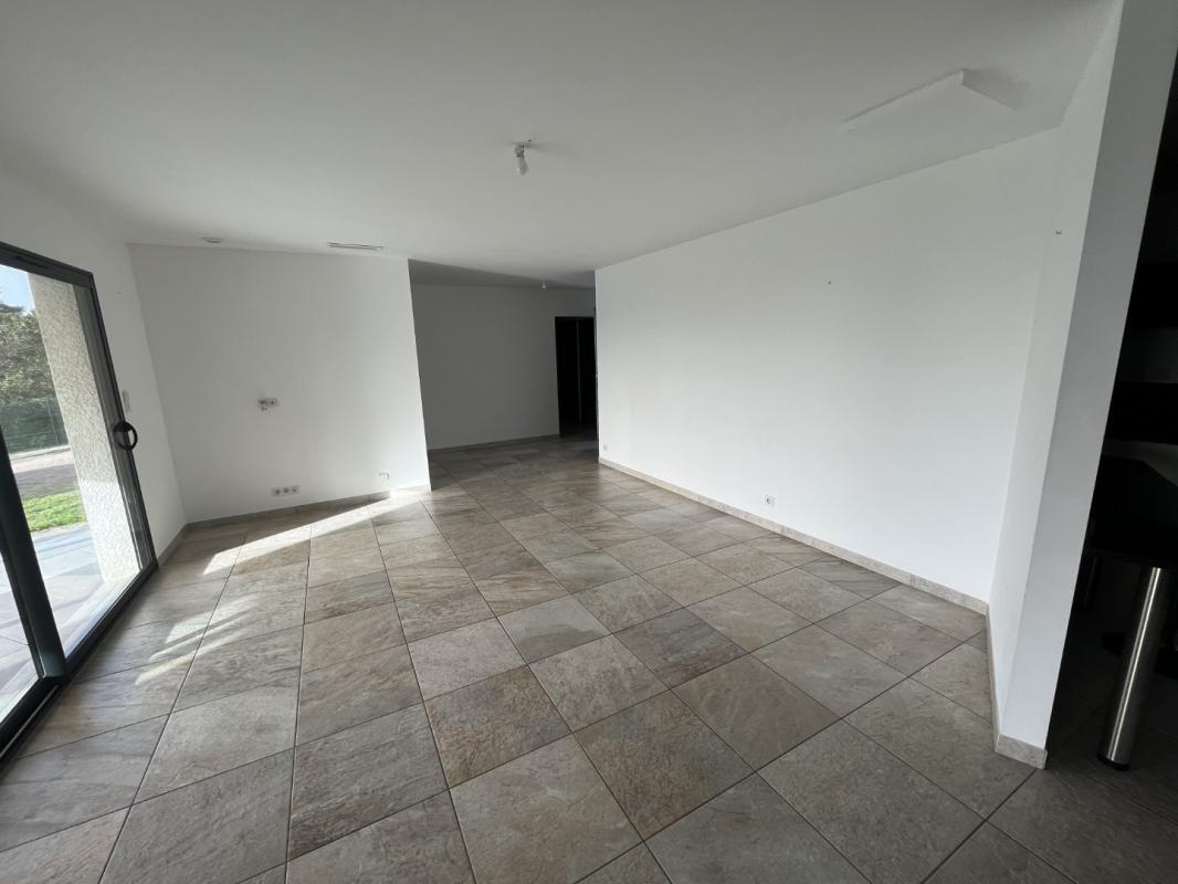 VILLA F4 BASTELICACCIA