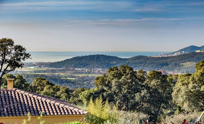 VILLA F4 BASTELICACCIA