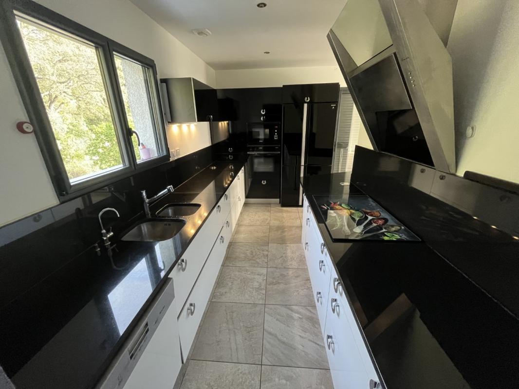 VILLA F4 BASTELICACCIA