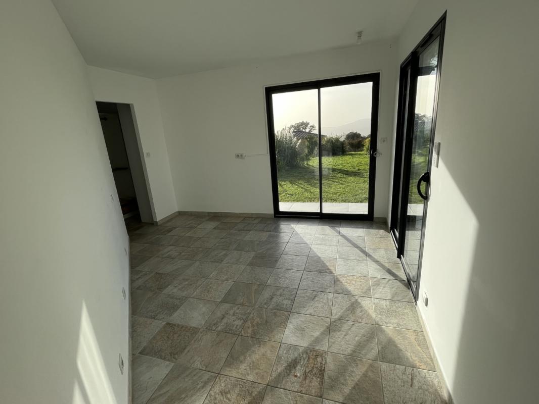 VILLA F4 BASTELICACCIA