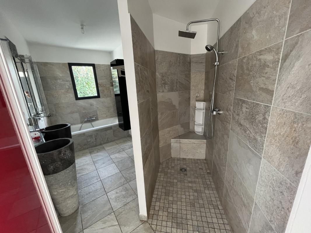 VILLA F4 BASTELICACCIA