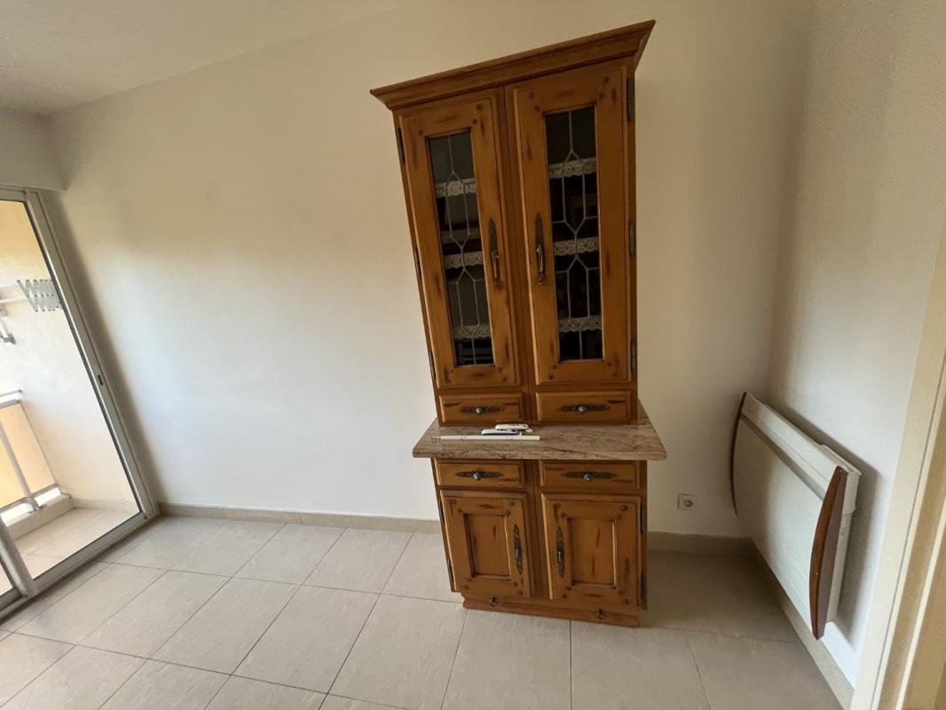 F3 RESIDENCE LAETITIA BONAPARTE BT A AVENUE DE LA GRANDE ARMEE AJACCIO