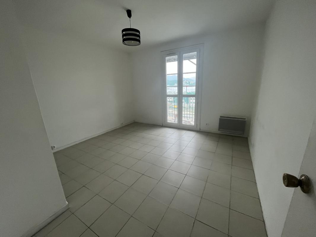 F2 2 RUE COLONEL COLONNA D ORNANO AJACCIO