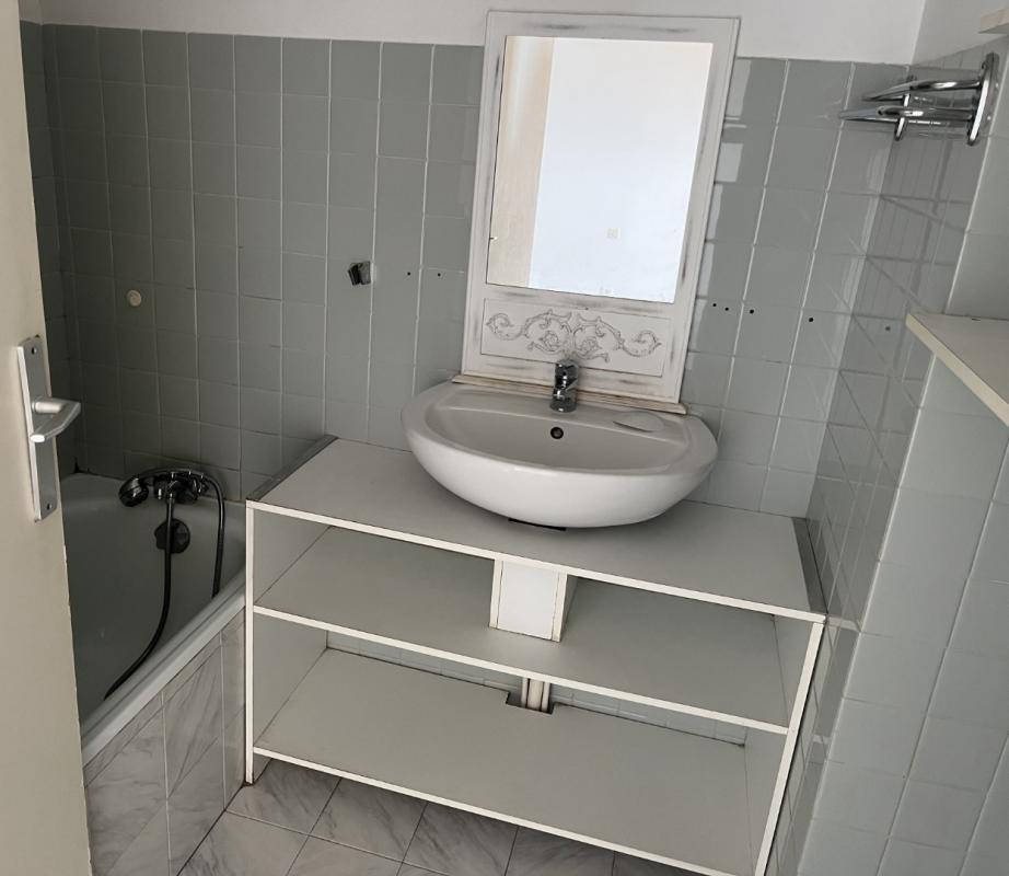 F1 RCE DES CRETES IMMEUBLE LES BRUYERES SANGUINAIRES AJACCIO