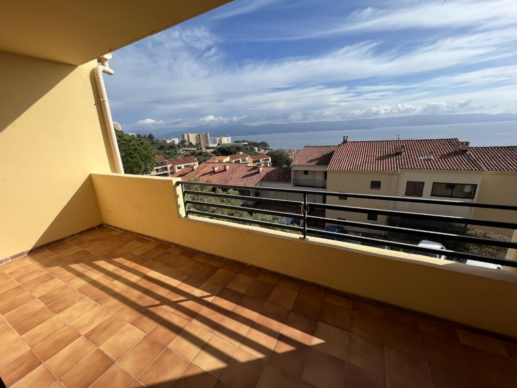 F1 RCE DES CRETES IMMEUBLE LES BRUYERES SANGUINAIRES AJACCIO