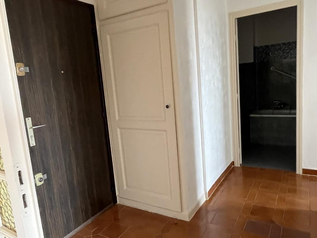 F2 RCE PARC AZUR LE PINGOUIN C1 AVENUE MARECHAL JUIN AJACCIO